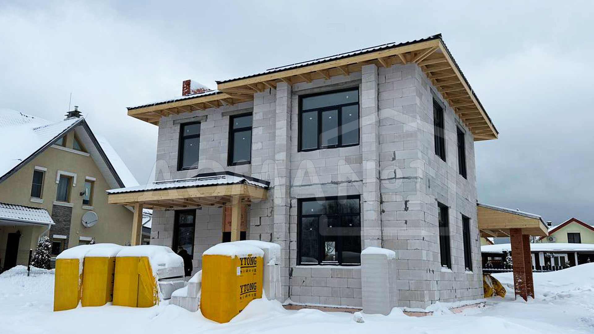 Можно ли оставлять газобетонный дом без отделки фасадов?